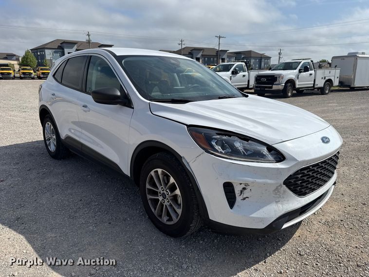 image for item ET6076 2022 Ford Escape SUV