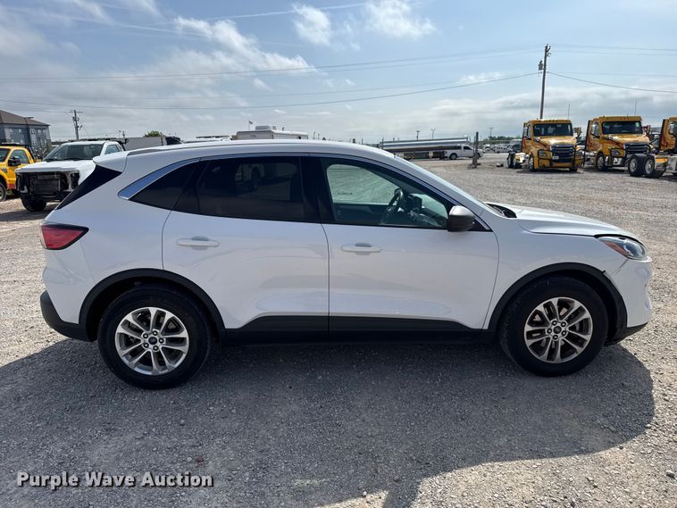 image for item ET6076 2022 Ford Escape SUV