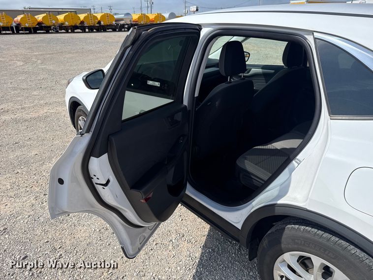 image for item ET6076 2022 Ford Escape SUV