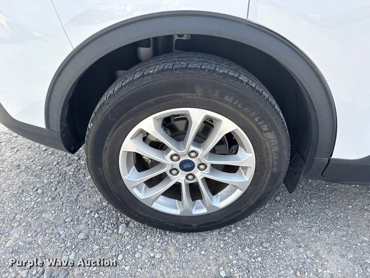 image for item ET6076 2022 Ford Escape SUV