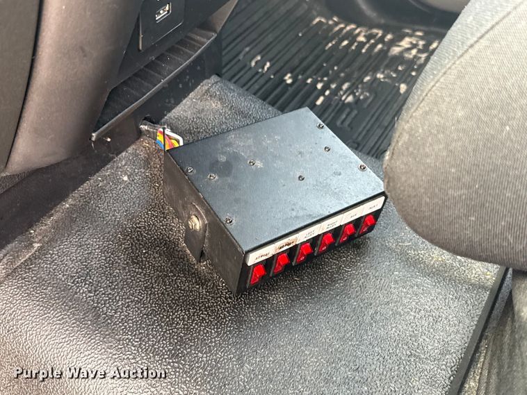image for item ET6077 2021 Ford F250  utility bed pickup truck