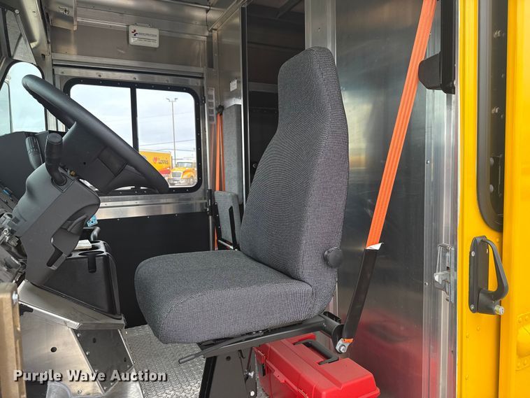 image for item ET6078 2021 Ford F59 delivery van