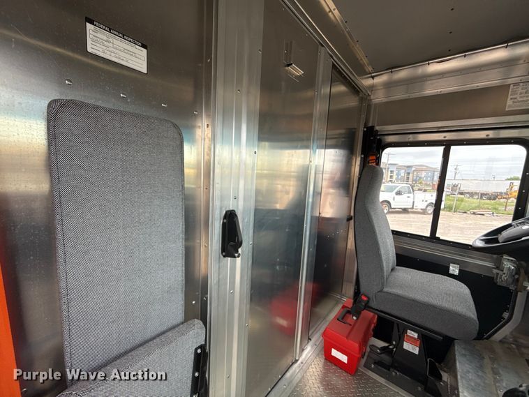 image for item ET6078 2021 Ford F59 delivery van