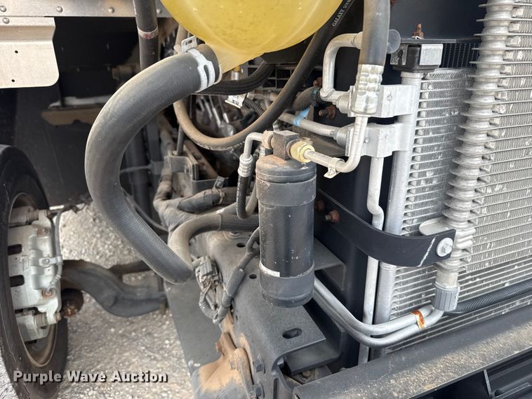 image for item ET6078 2021 Ford F59 delivery van