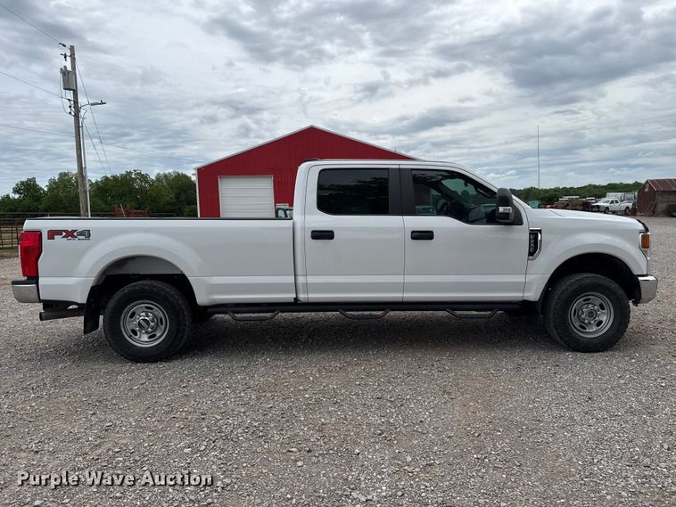 image for item ET6098 2020 Ford F250 Super Duty Crew Cab pickup truck