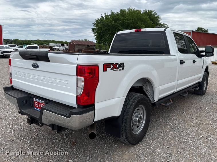 image for item ET6098 2020 Ford F250 Super Duty Crew Cab pickup truck