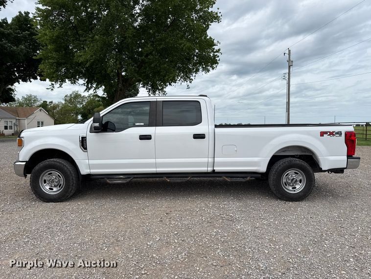 image for item ET6098 2020 Ford F250 Super Duty Crew Cab pickup truck