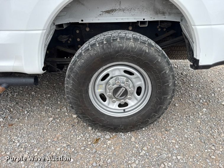 image for item ET6098 2020 Ford F250 Super Duty Crew Cab pickup truck
