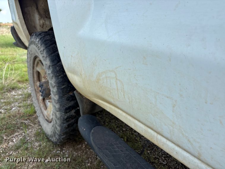 image for item EU0496 2019 Chevrolet Silverado 2500HD Ext. Cab pickup truck