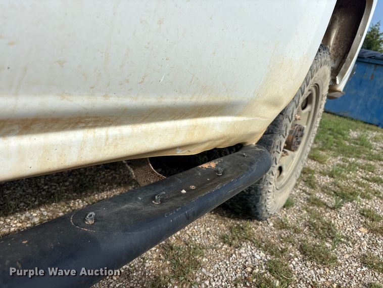 image for item EU0496 2019 Chevrolet Silverado 2500HD Ext. Cab pickup truck