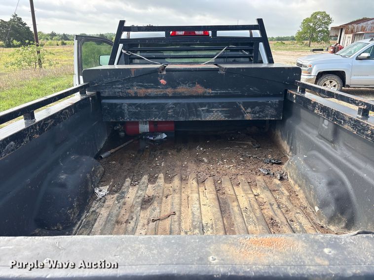 image for item EU0496 2019 Chevrolet Silverado 2500HD Ext. Cab pickup truck