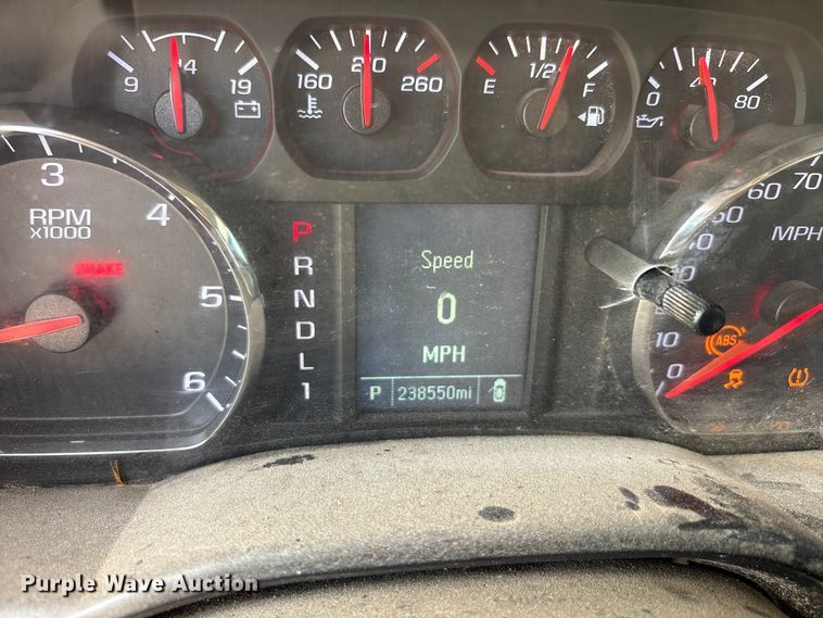 image for item EU0496 2019 Chevrolet Silverado 2500HD Ext. Cab pickup truck