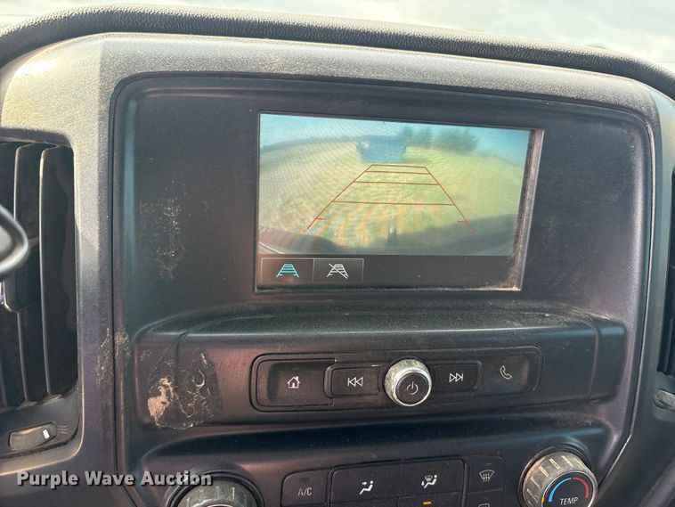 image for item EU0496 2019 Chevrolet Silverado 2500HD Ext. Cab pickup truck