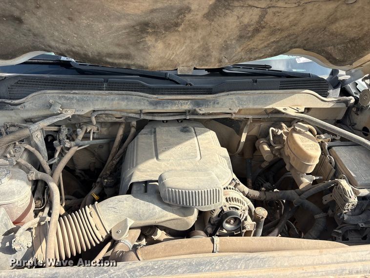 image for item EU0496 2019 Chevrolet Silverado 2500HD Ext. Cab pickup truck