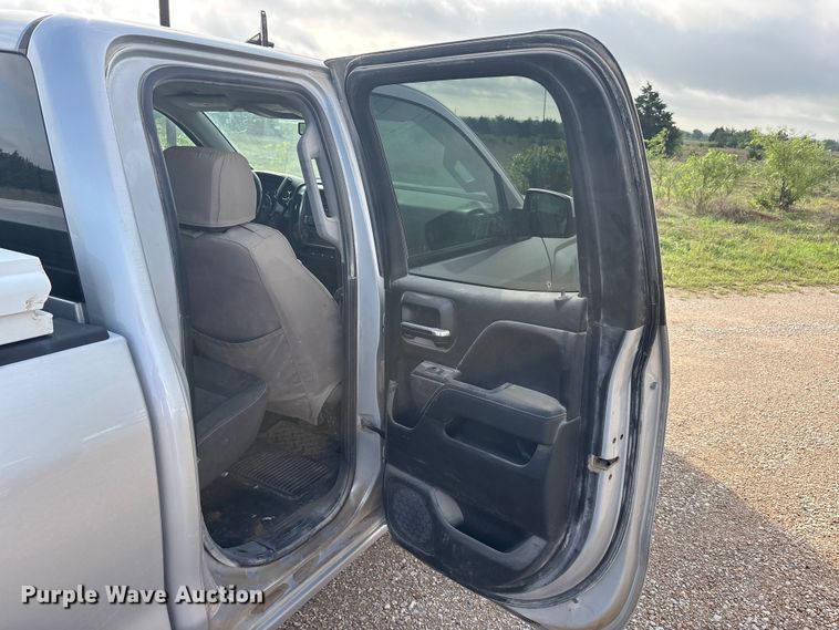 image for item EU0497 2018 Chevrolet Silverado 1500 Ext. Cab pickup truck