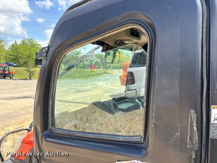 image for item EU0540 2022 Kubota RTV-X1100CW utility vehicle