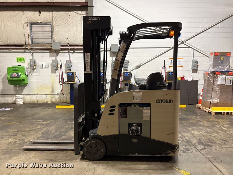image for item EU0543 2018 Crown RC5545-40 order picker