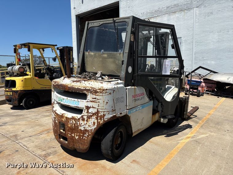 image for item EU0544 2015 Nissan PF90HD forklift