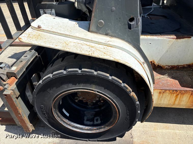 image for item EU0544 2015 Nissan PF90HD forklift