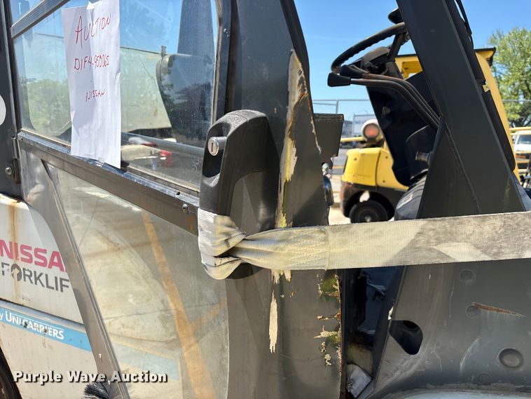 image for item EU0544 2015 Nissan PF90HD forklift