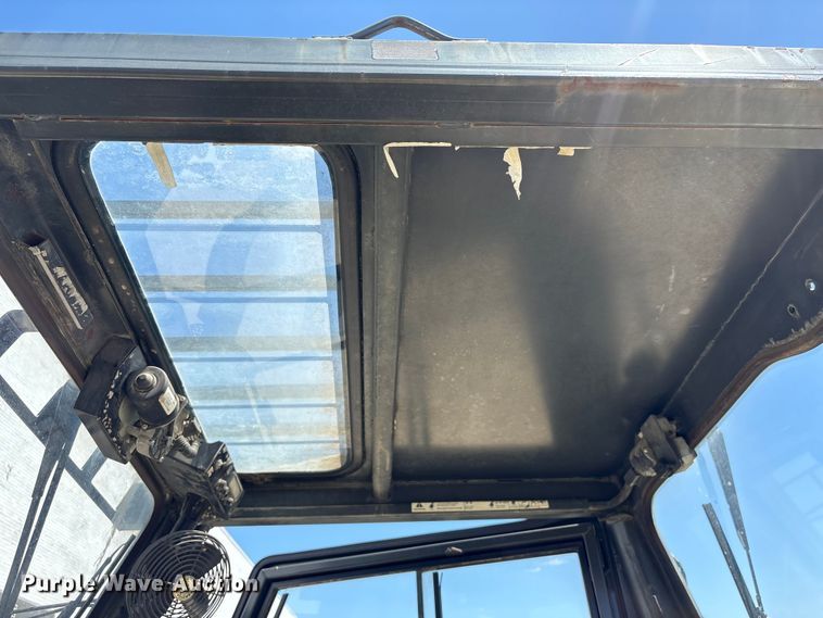 image for item EU0544 2015 Nissan PF90HD forklift