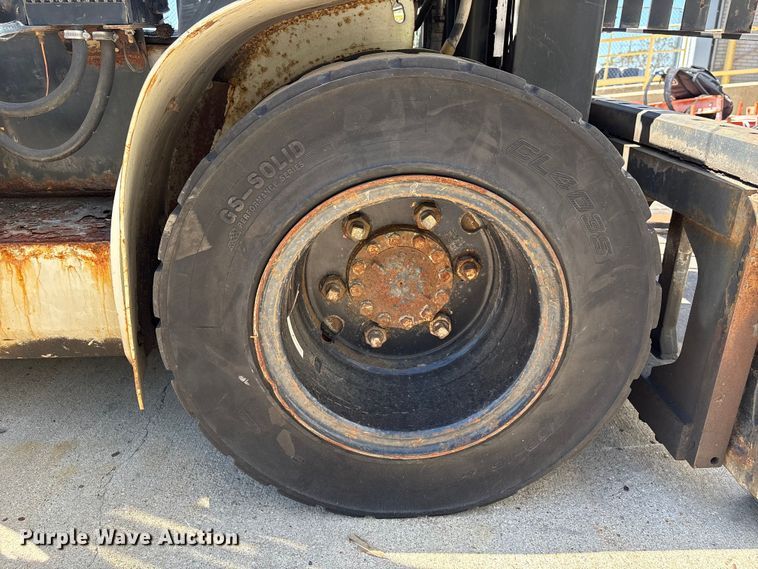 image for item EU0544 2015 Nissan PF90HD forklift