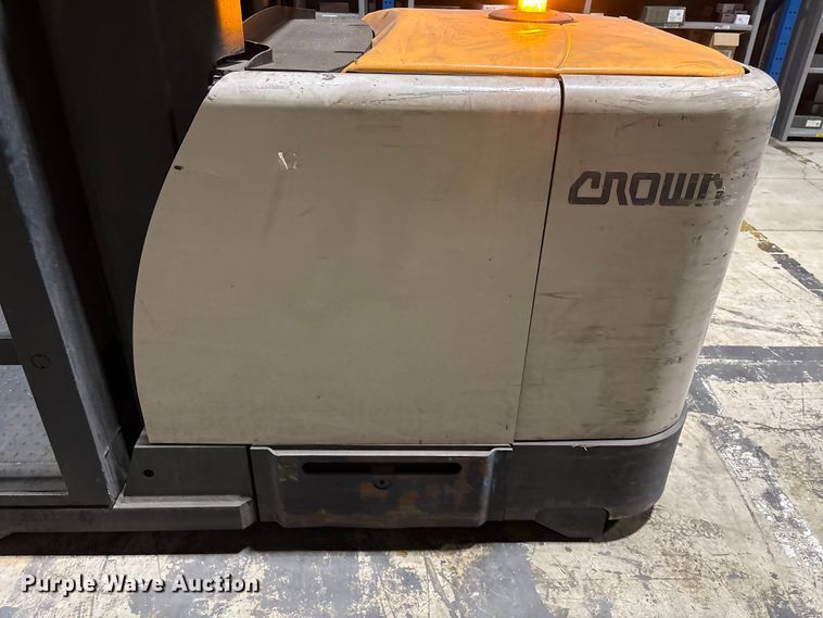 image for item EU0546 2018 Crown SP4050-30 order picker