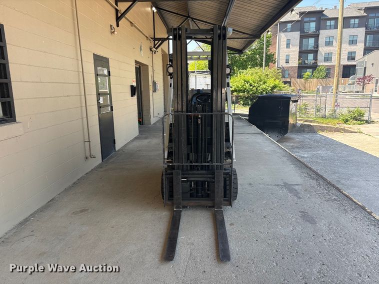 image for item EU0557 2016 UniCarriers CFS40 forklift