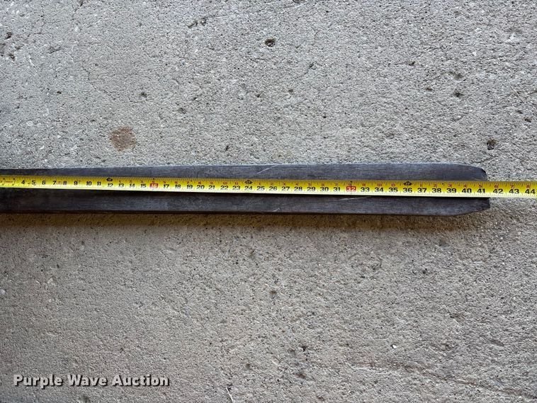 image for item EU0557 2016 UniCarriers CFS40 forklift