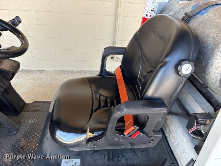 image for item EU0557 2016 UniCarriers CFS40 forklift