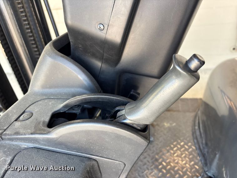 image for item EU0557 2016 UniCarriers CFS40 forklift