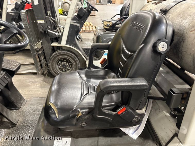 image for item EU0558 2018 UniCarriers CFS40 forklift