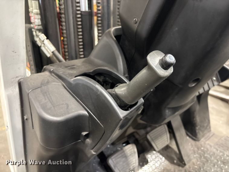 image for item EU0558 2018 UniCarriers CFS40 forklift