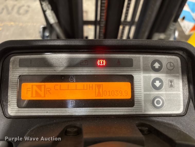 image for item EU0558 2018 UniCarriers CFS40 forklift