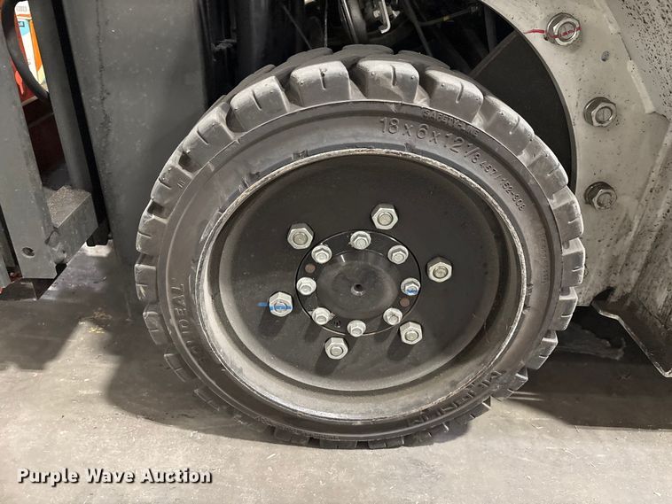 image for item EU0558 2018 UniCarriers CFS40 forklift