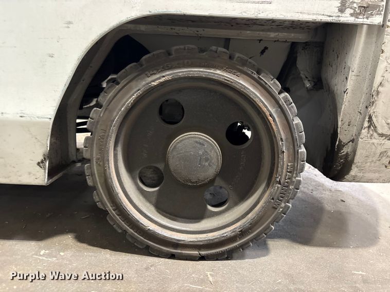 image for item EU0558 2018 UniCarriers CFS40 forklift