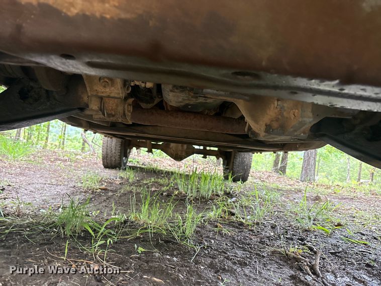 image for item EU5513 1988 Chevrolet GMT-400 pickup truck