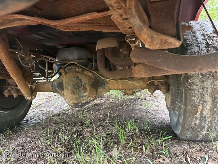 image for item EU5513 1988 Chevrolet GMT-400 pickup truck