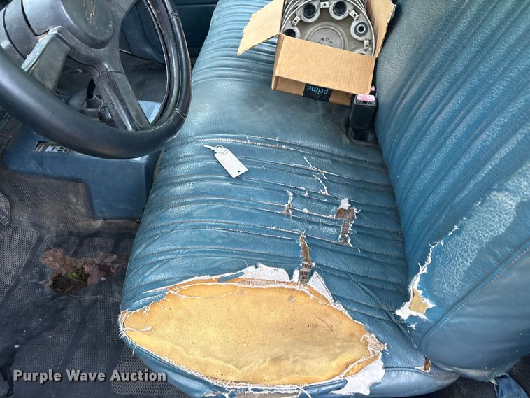 image for item EU5513 1988 Chevrolet GMT-400 pickup truck