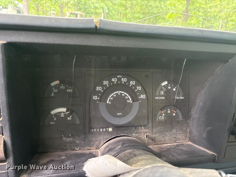 image for item EU5513 1988 Chevrolet GMT-400 pickup truck