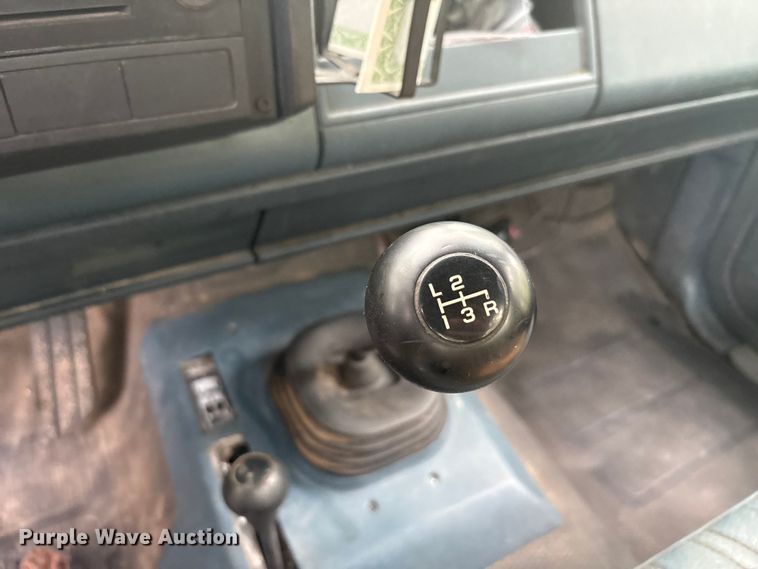 image for item EU5513 1988 Chevrolet GMT-400 pickup truck