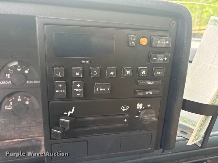 image for item EU5513 1988 Chevrolet GMT-400 pickup truck
