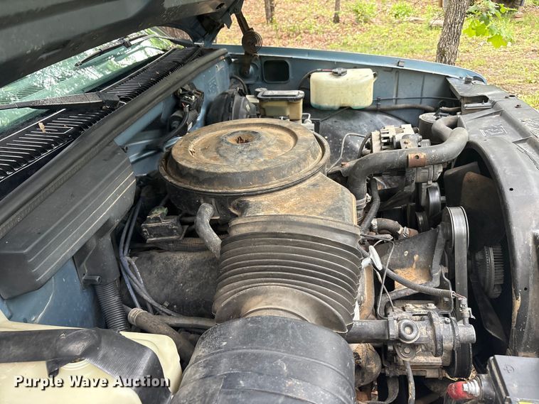 image for item EU5513 1988 Chevrolet GMT-400 pickup truck