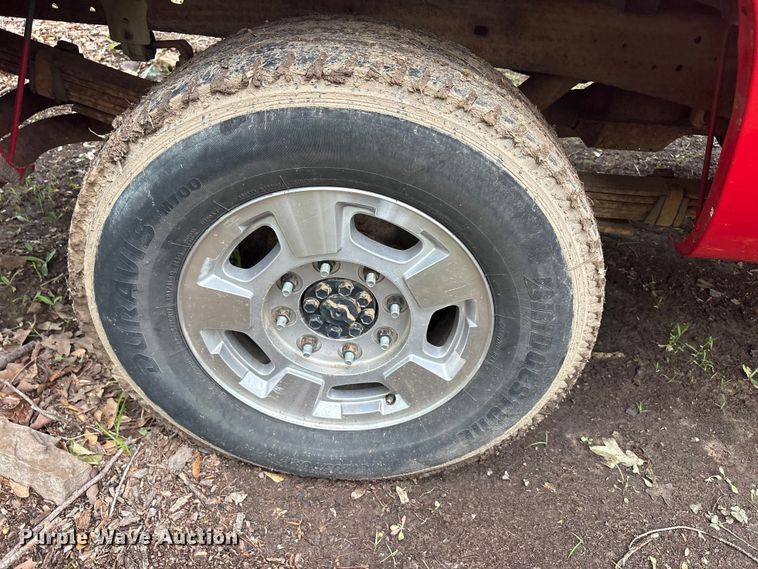 image for item EU5513 1988 Chevrolet GMT-400 pickup truck