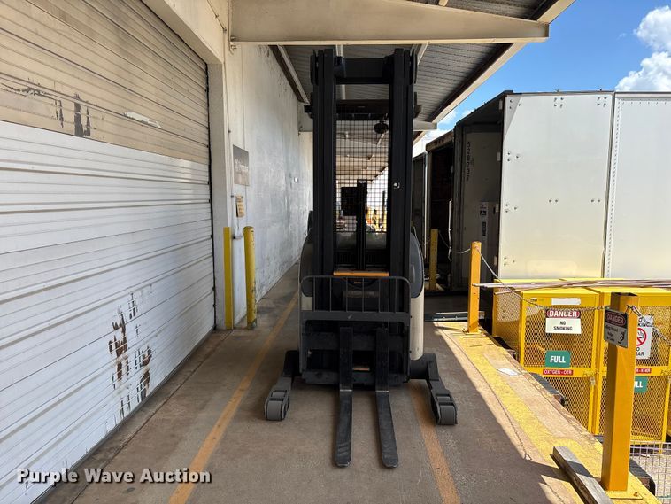 image for item EU7487 2017 Crown RR5725-35 reach truck