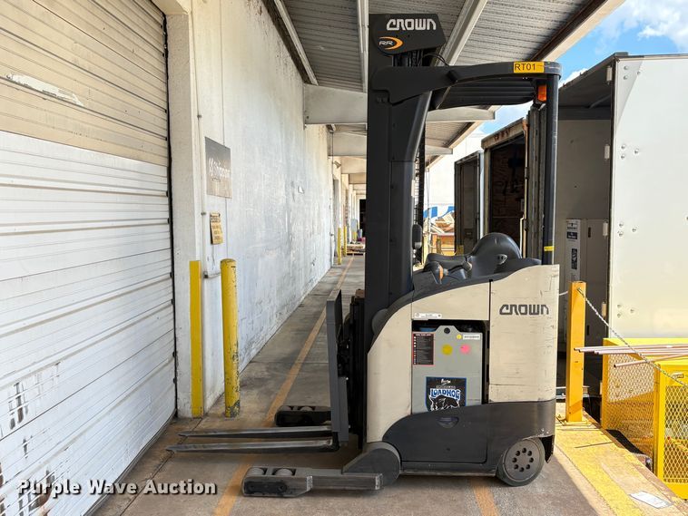image for item EU7487 2017 Crown RR5725-35 reach truck