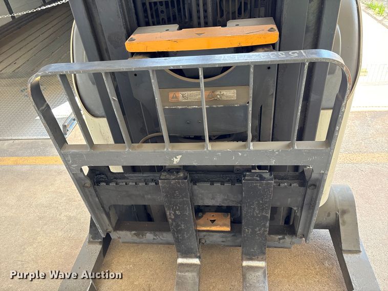 image for item EU7487 2017 Crown RR5725-35 reach truck