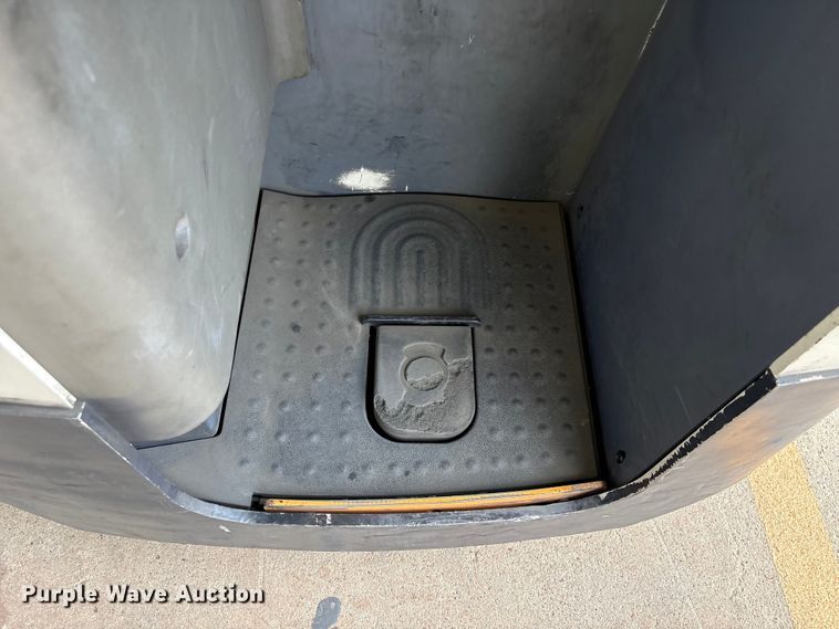 image for item EU7487 2017 Crown RR5725-35 reach truck