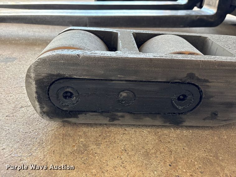 image for item EU7487 2017 Crown RR5725-35 reach truck