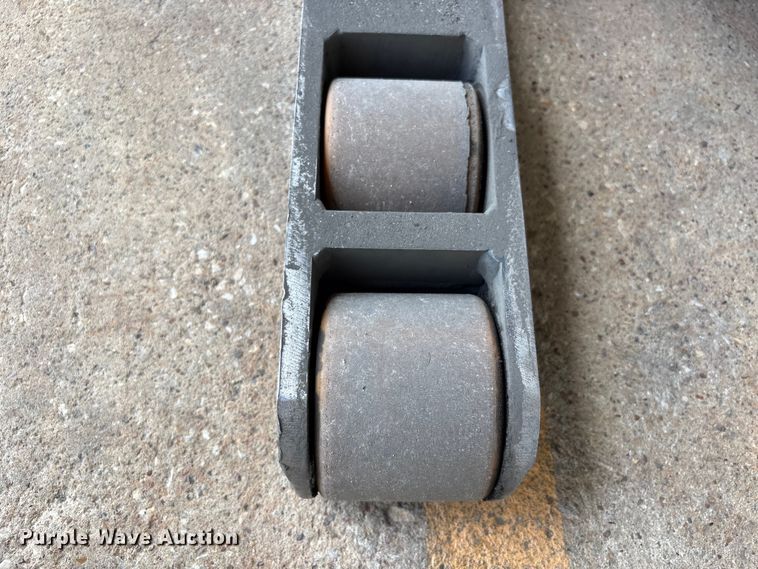 image for item EU7487 2017 Crown RR5725-35 reach truck